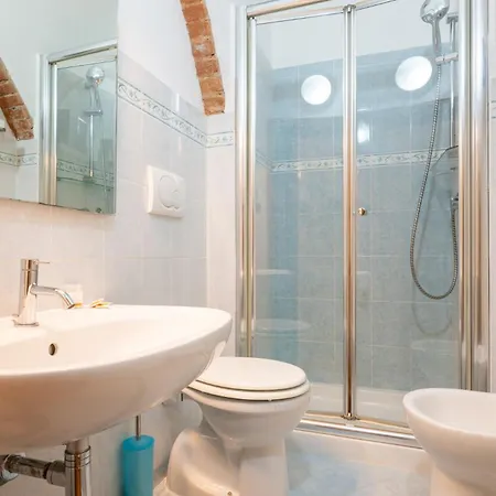 Rentwin-little Bright Home-pisa Airport Apartman Pisa